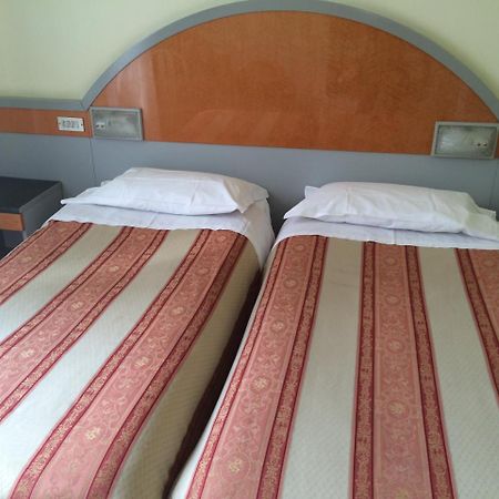 Hotel Mazzini Letojanni Buitenkant foto