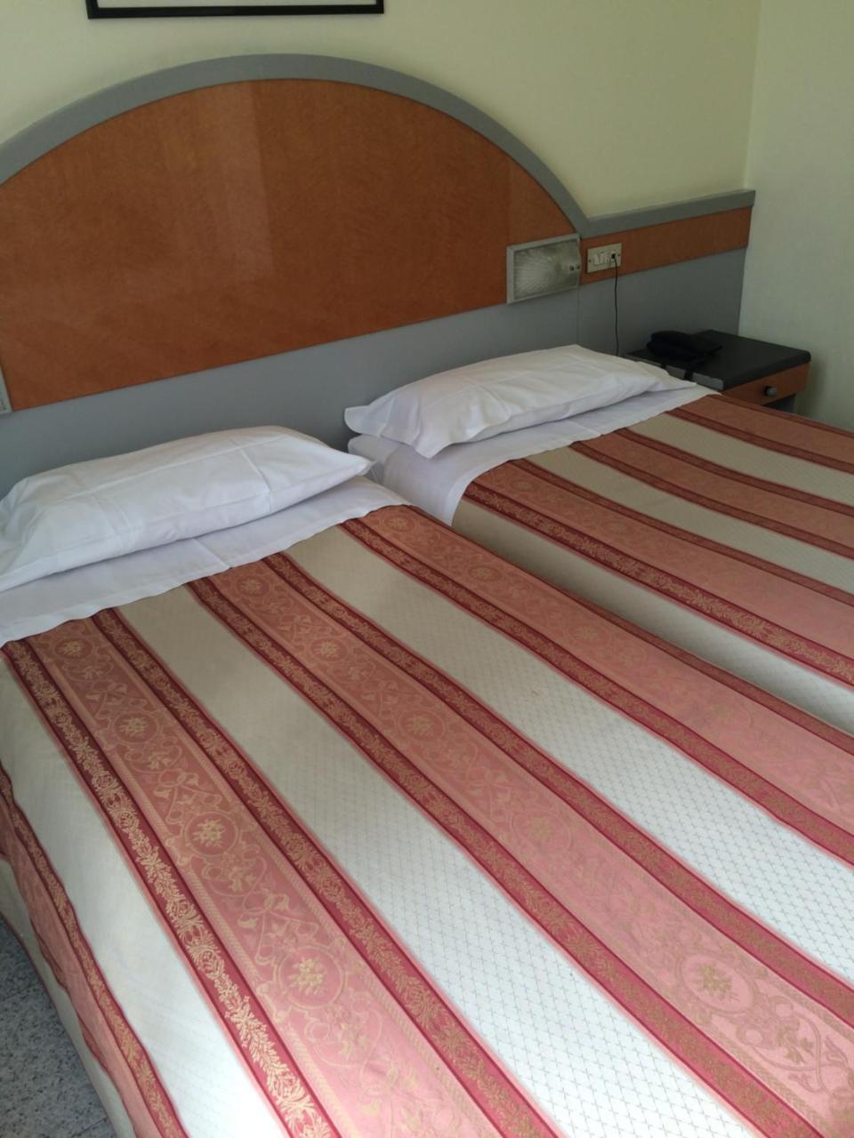 Hotel Mazzini Letojanni Buitenkant foto